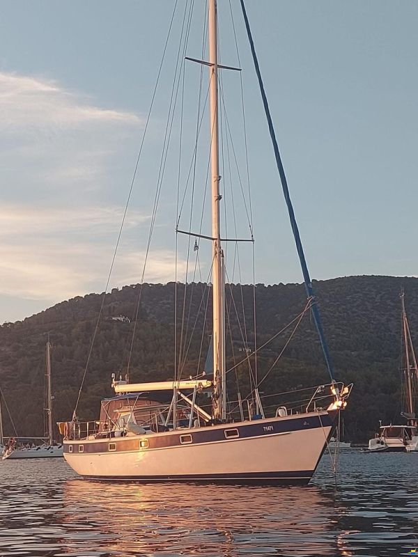 Hallberg-Rassy 49