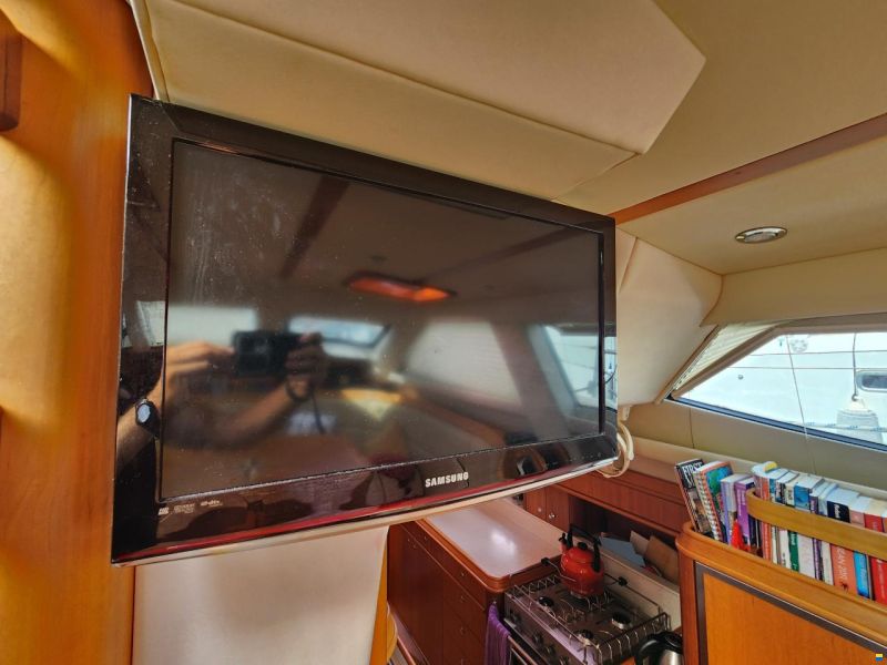 Discovery Yachts 55