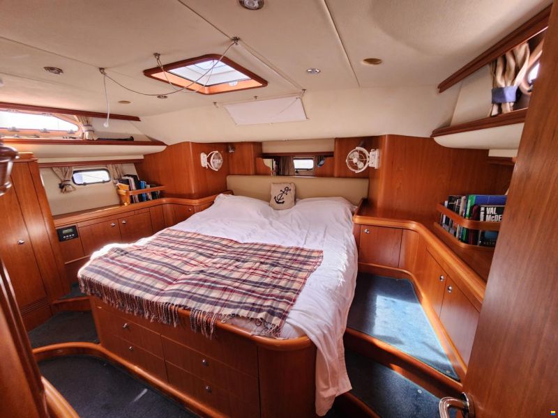 Discovery Yachts 55