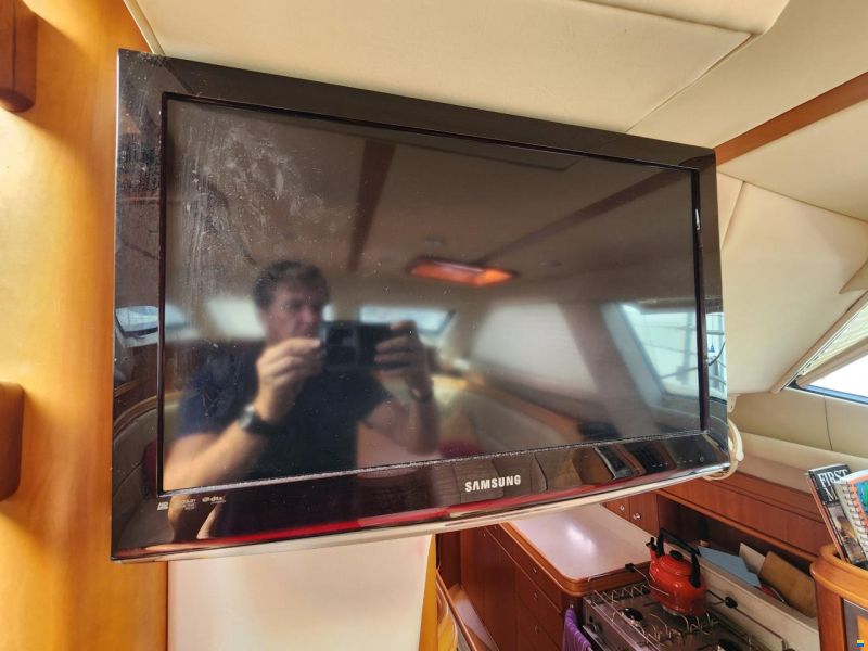 Discovery Yachts 55