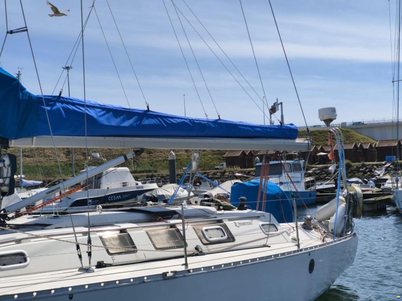 Beneteau First 35s5