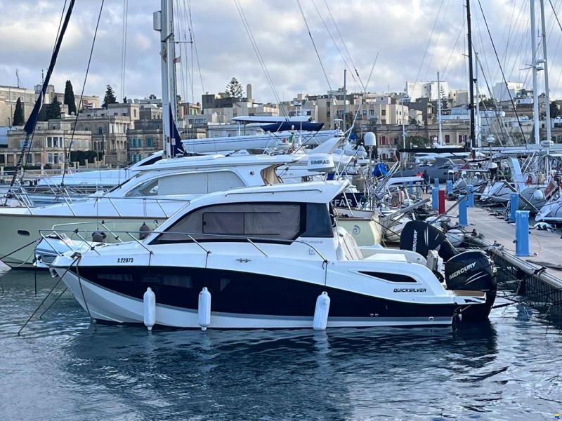 Quicksilver 755 Weekend
