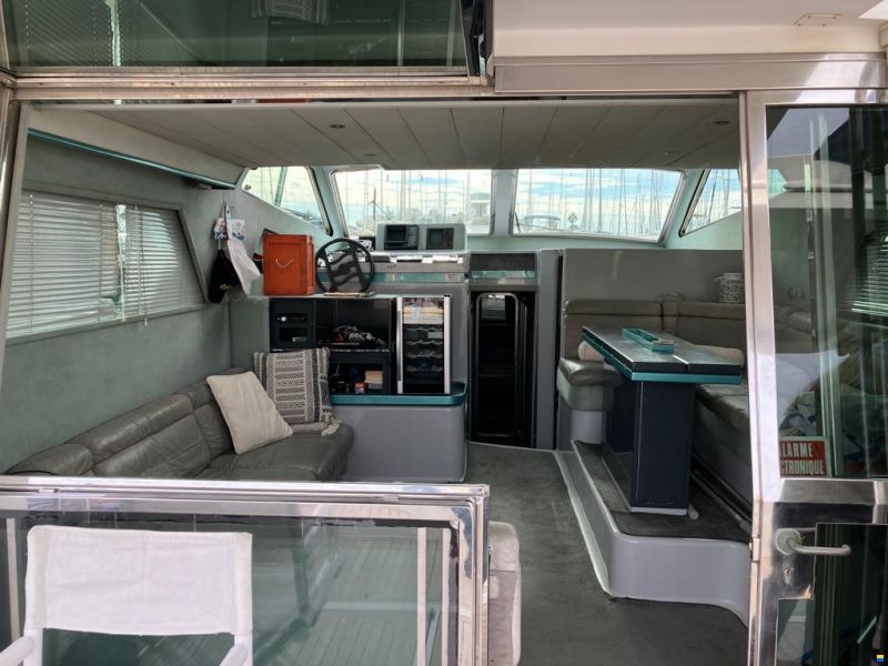 Ferretti Altura 52
