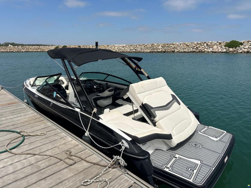 Monterey 238 SS