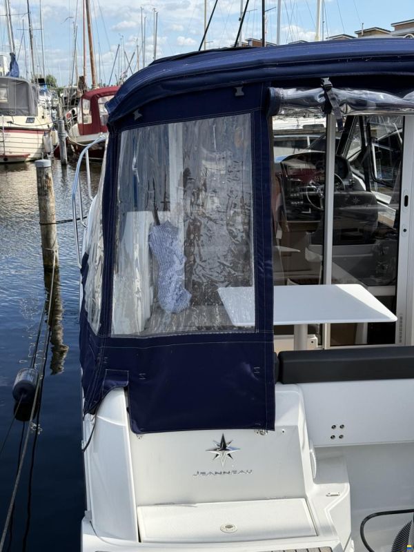 Jeanneau Merry Fisher 795