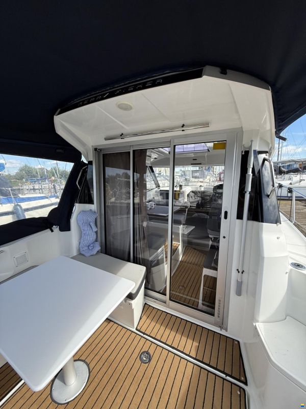 Jeanneau Merry Fisher 795