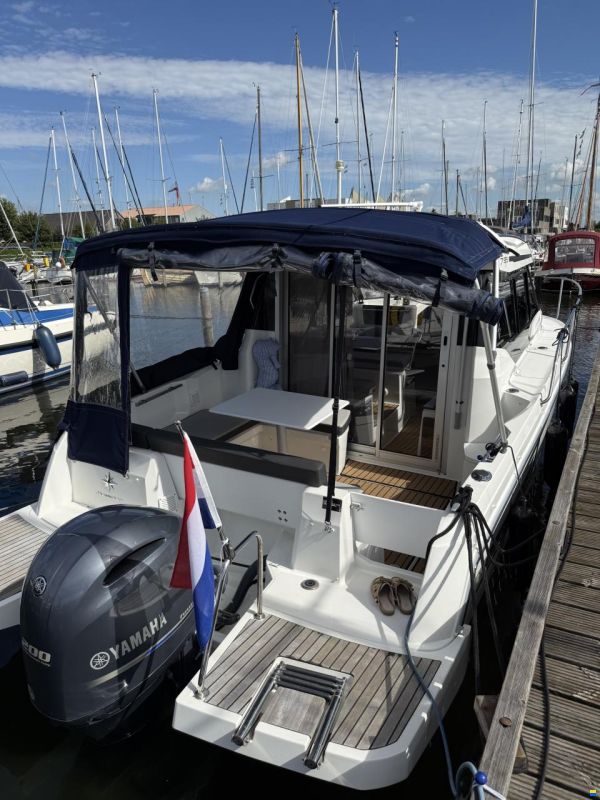 Jeanneau Merry Fisher 795