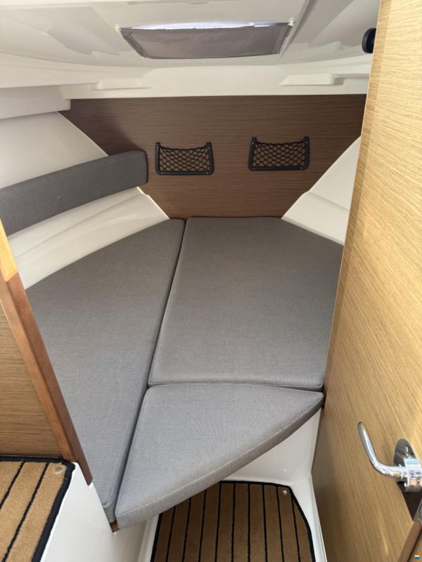 Jeanneau Merry Fisher 795