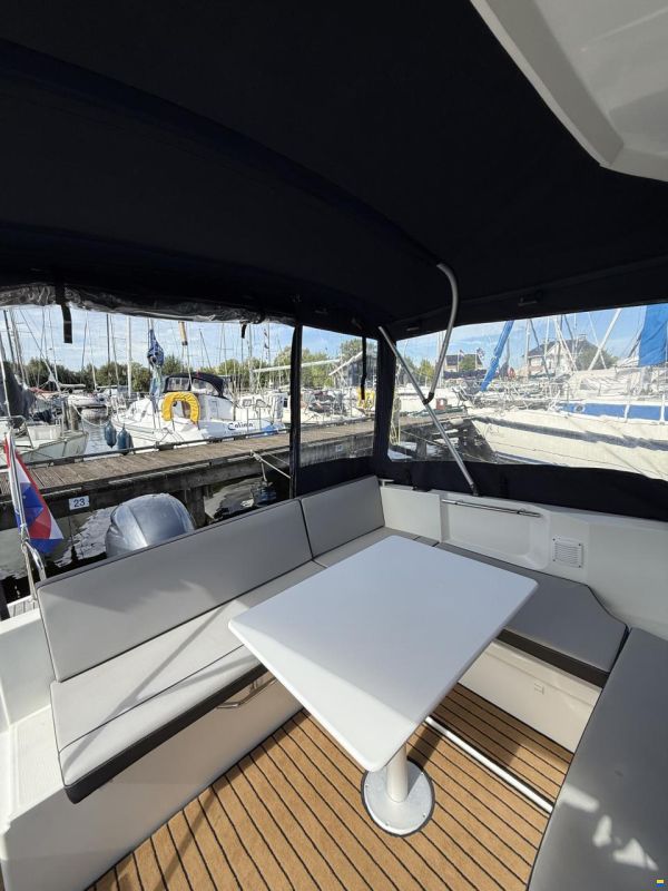 Jeanneau Merry Fisher 795