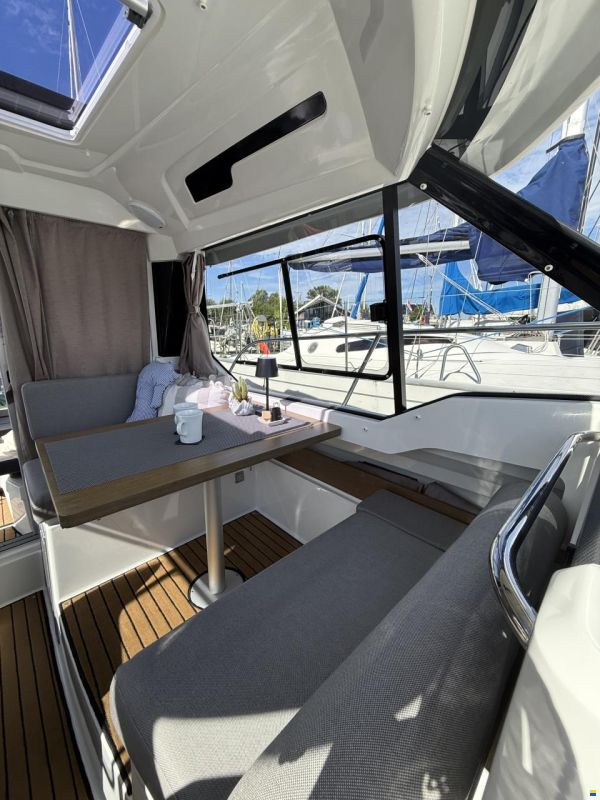 Jeanneau Merry Fisher 795