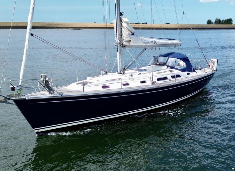 Hanse 411