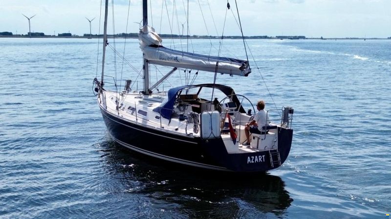 Hanse 411