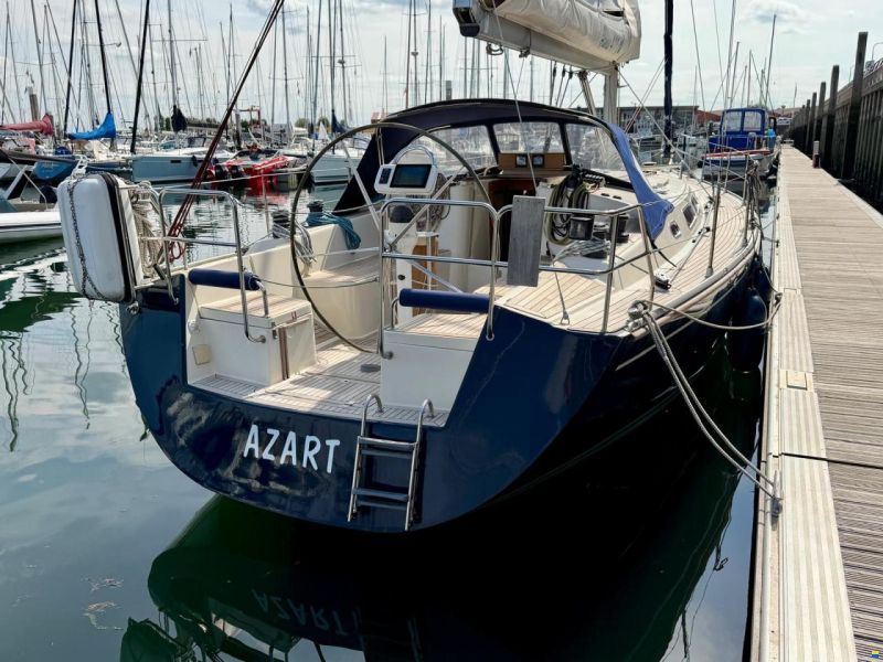 Hanse 411
