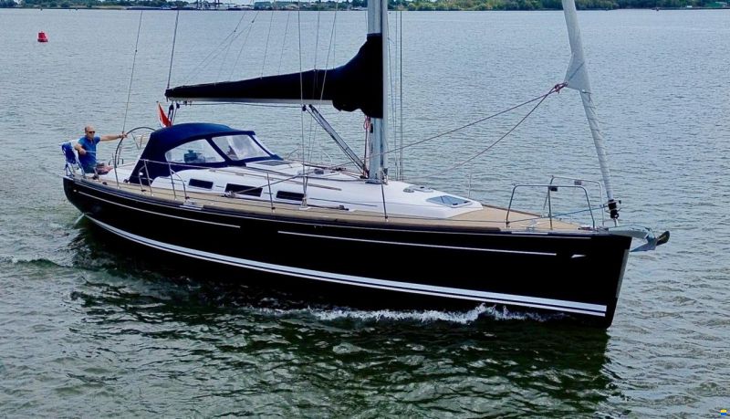 Hanse 411