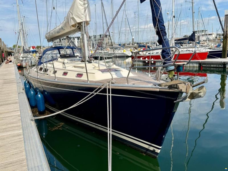 Hanse 411