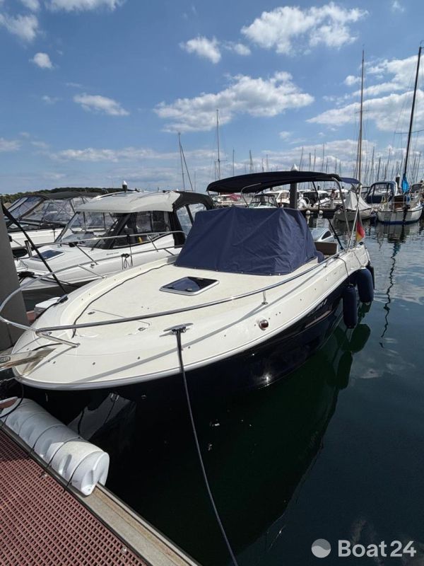 Atlantic Marine Sun Cruiser 690