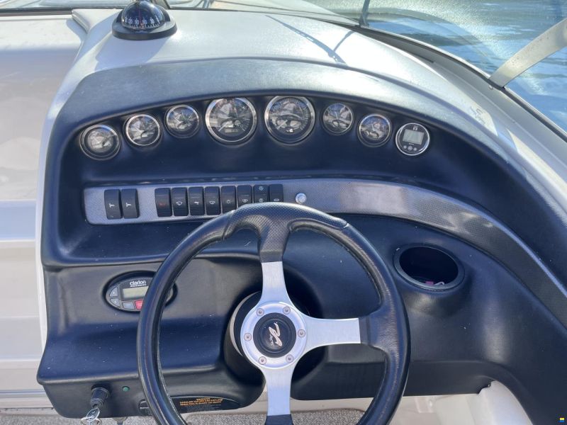 Sea Ray Overnighter 240