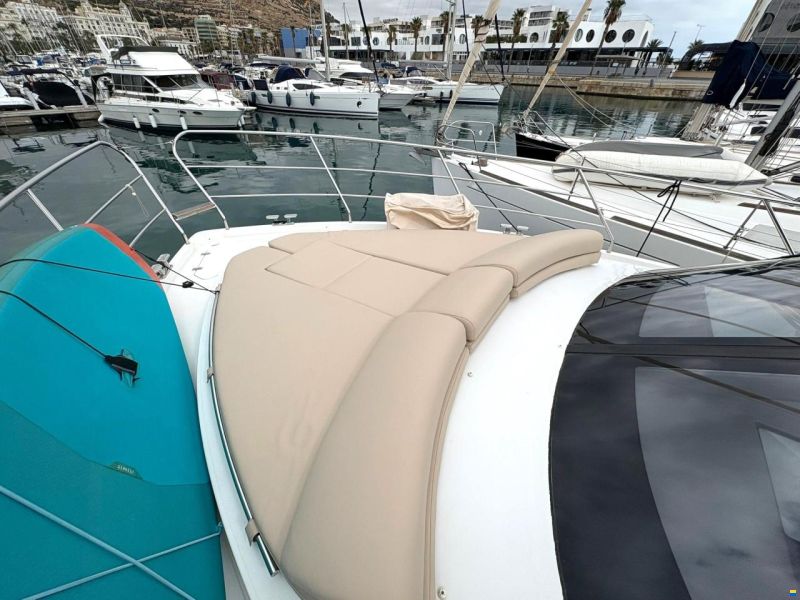 Sealine F380