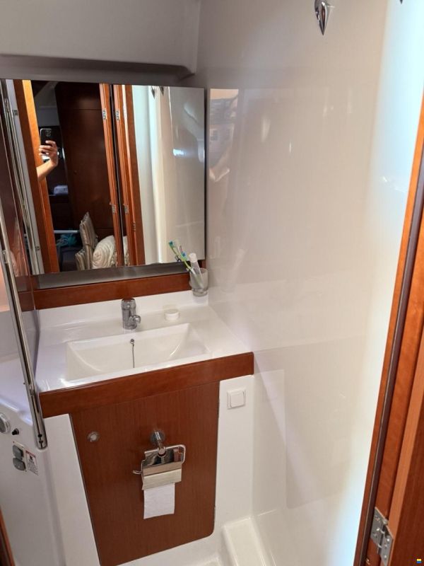 Beneteau Antares 36