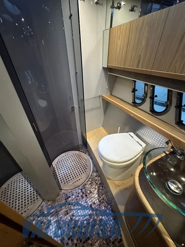 Airon Marine 4300 T-TOP