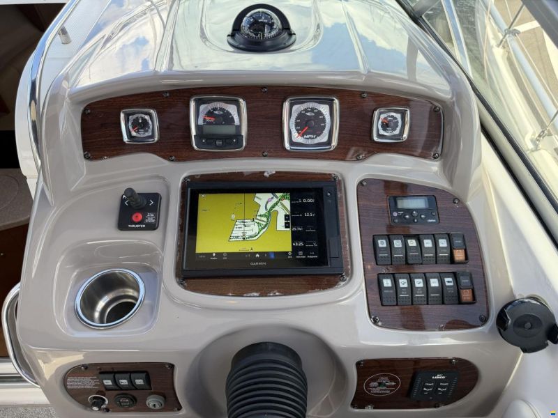 Chaparral 270 Signature