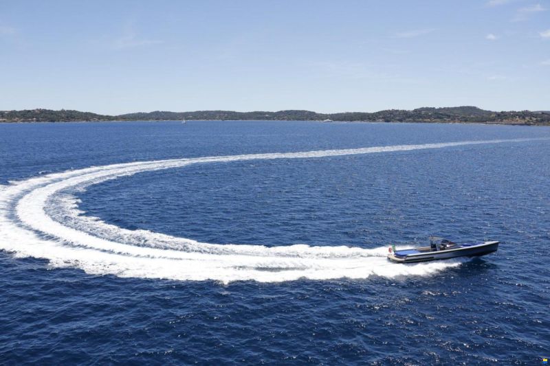 Wally Tender 45