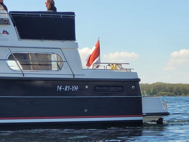 Nimbus 380 Commander