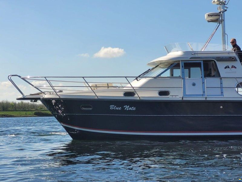 Nimbus 380 Commander