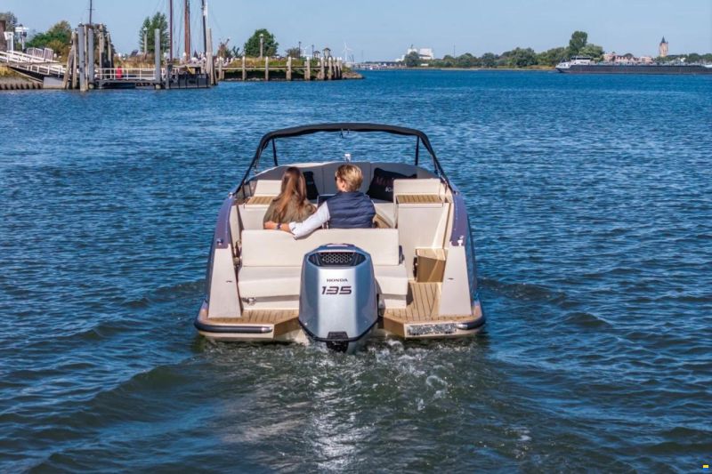 Maxima 580 Sport Lounge