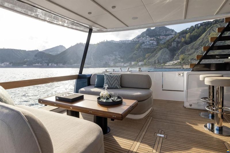 Azimut Magellano 60