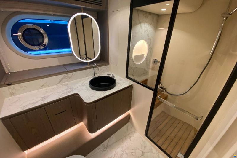 Azimut Magellano 60