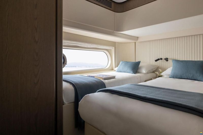 Azimut Magellano 60