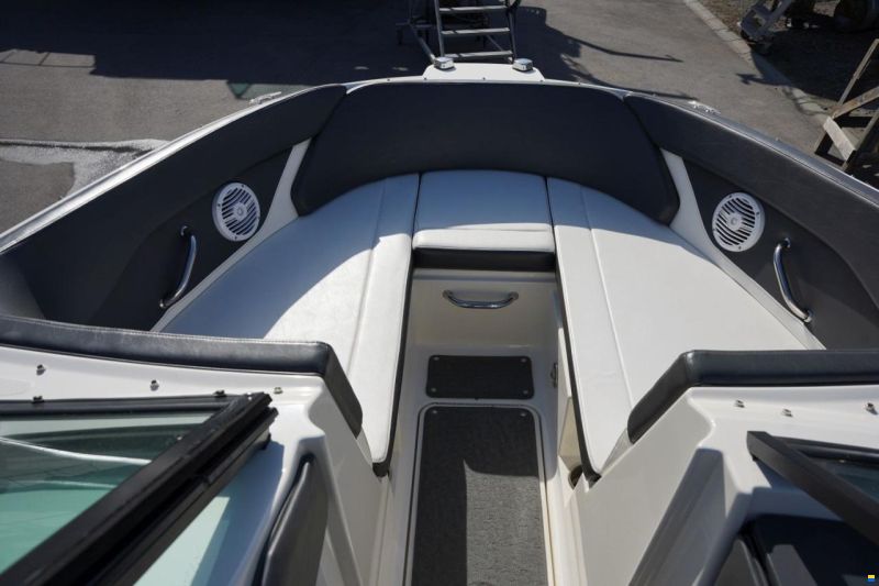 Sea Ray 230 SPXE 2017