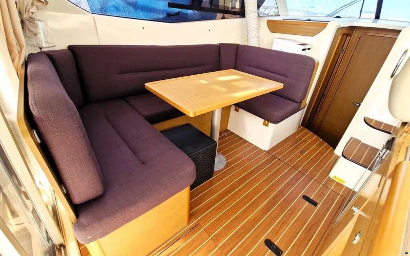 Jeanneau Merry Fisher 10