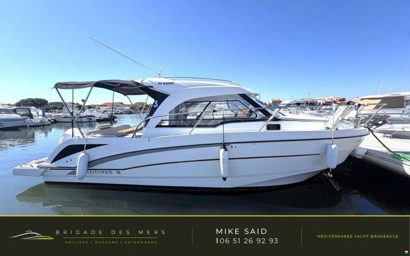 Beneteau Antares 8 OB