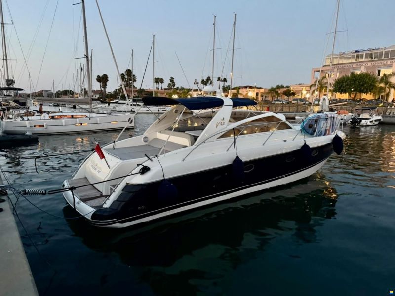 Princess V42