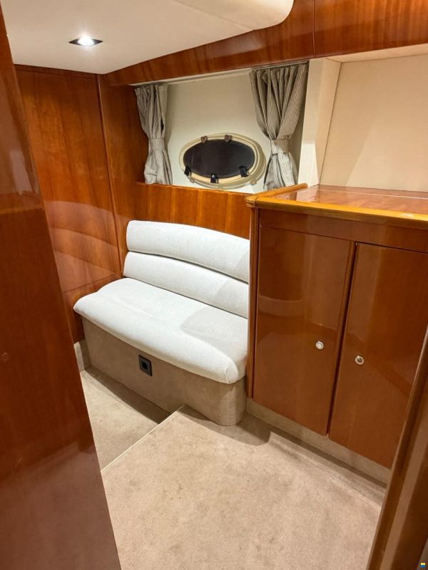 Princess V42