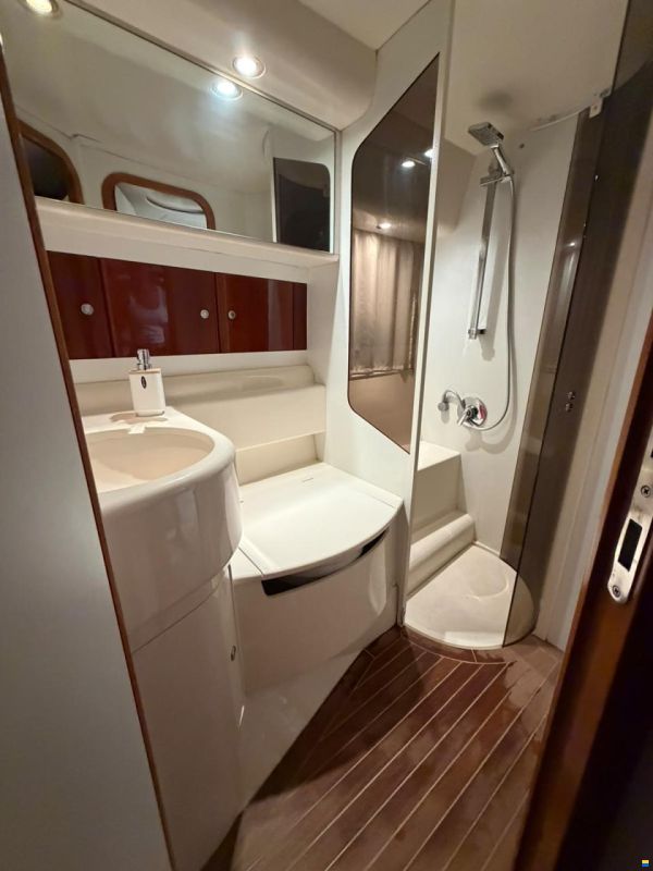 Princess V42