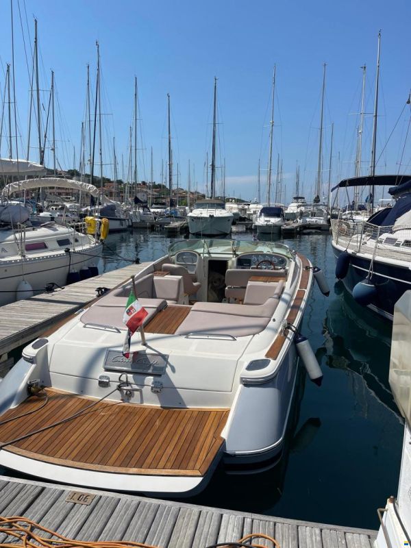 Chris Craft Corsair 28