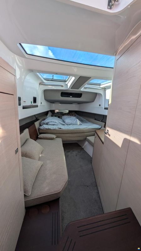 Axopar 45 XC Cross Cabin