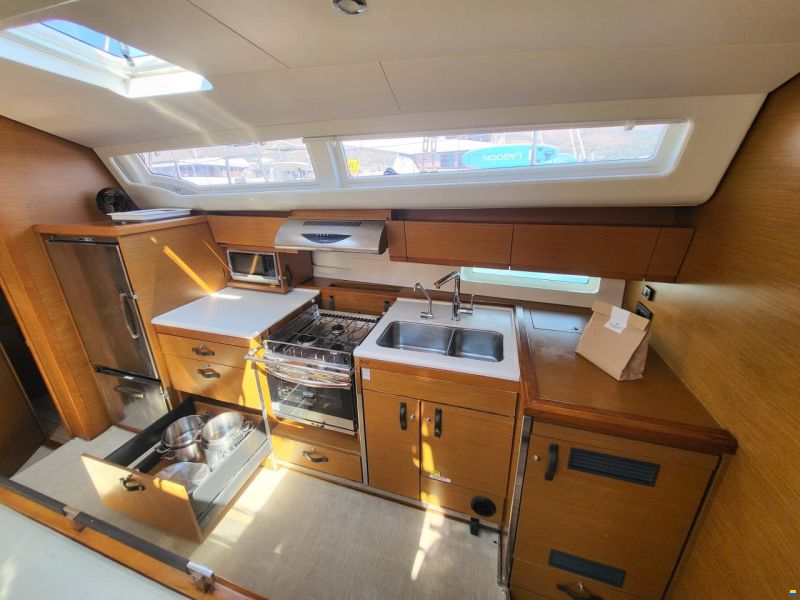 Jeanneau 54