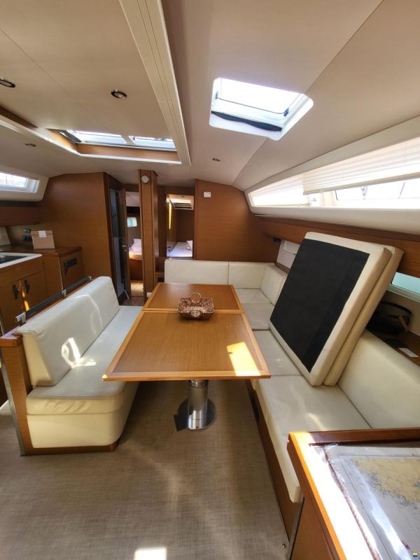 Jeanneau 54