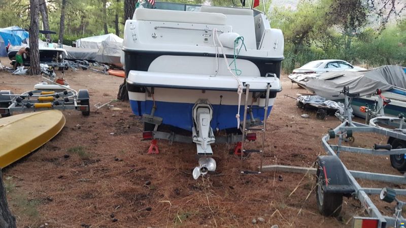 Crownline 242 CR