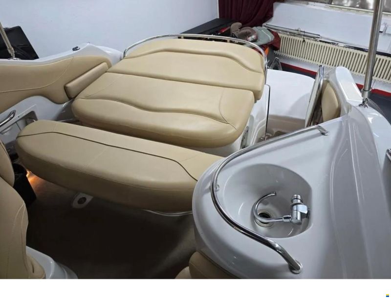 Crownline 260 CR