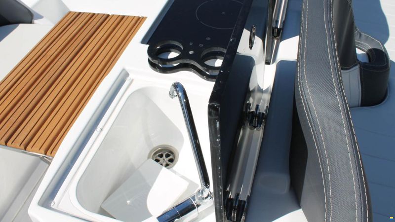 Ranieri Boat Sauvage 24