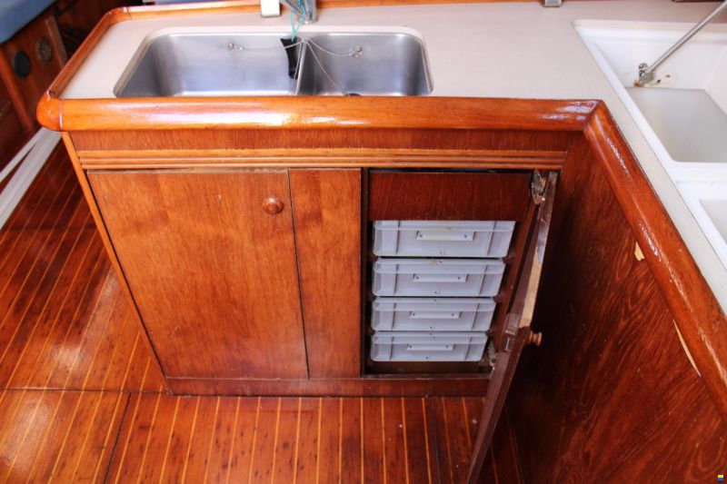 Jeanneau Sun Odessy 43