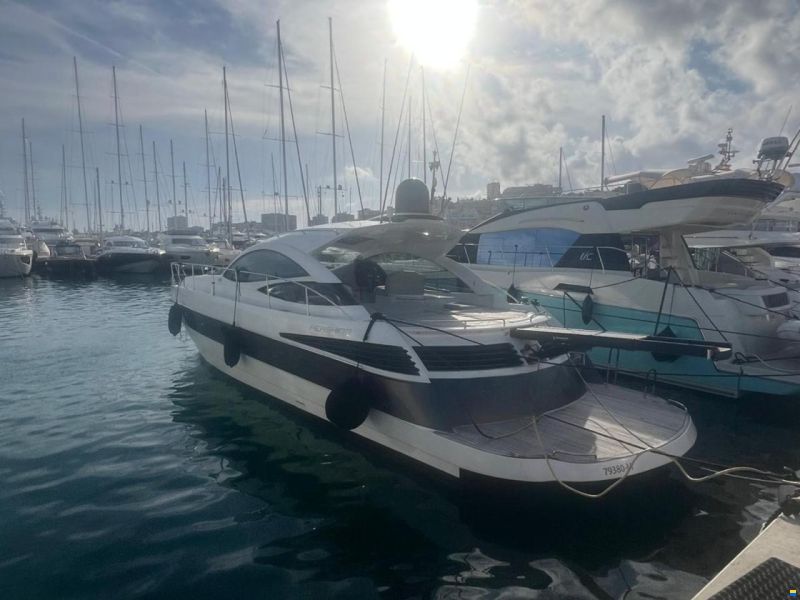 Pershing 46