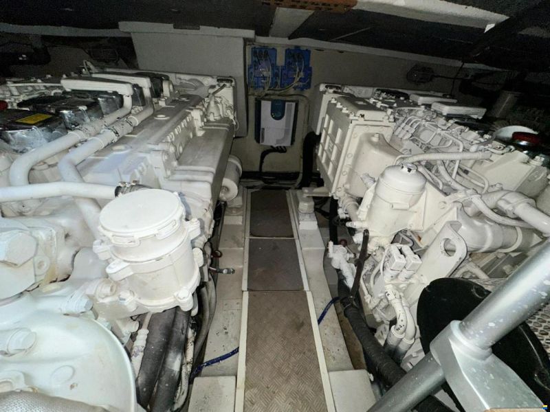 Pershing 46