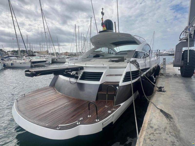 Pershing 46