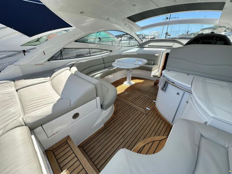 Pershing 46